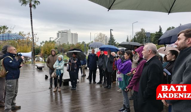 Antalya’da Falezler İçin Yağmur Altında Ortak Çağrı: “Korunsun”