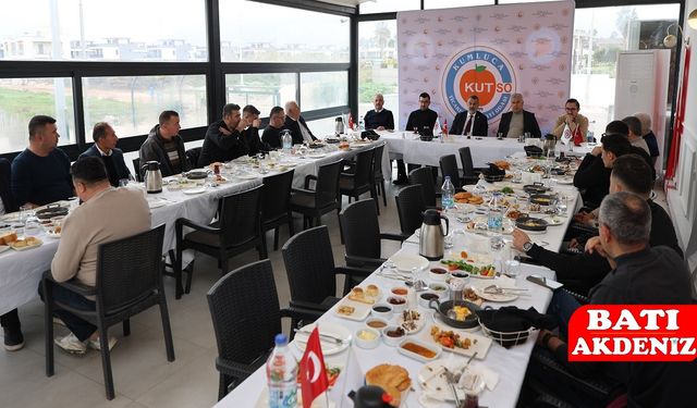 KUTSO Başkanı Fahri Özen Gazetecilerle Kahvaltıda Buluştu