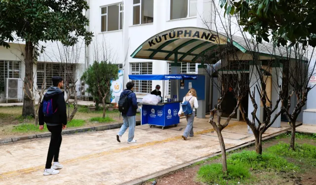Antalya'da gençlere sınav haftası boyunca sıcak çorba ikramı