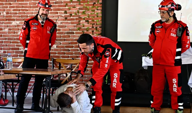 Antalya'da özel gereksinimli bireylere afet farkındalık eğitimi