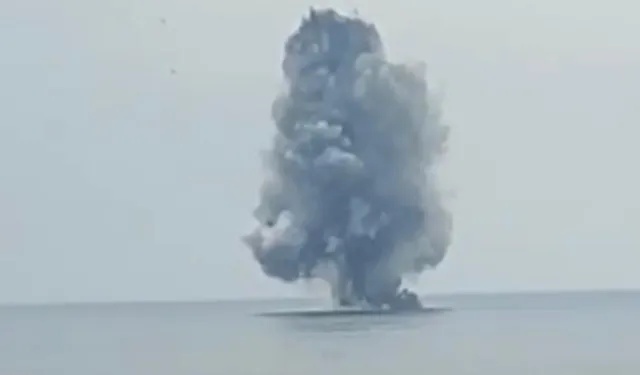 Ordu Ünye'de kıyıya vuran insansız deniz aracı kontrollü patlatıldı