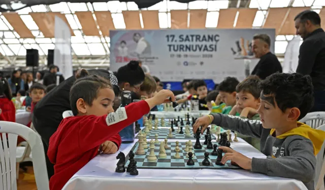 Antalya'da 23 Nisan coşkusu başladı