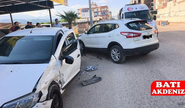 Kumluca’da Trafik Kazası: Mimar Sinan Caddesi’ndeki Kazada 1 Kişi Yaralandı!