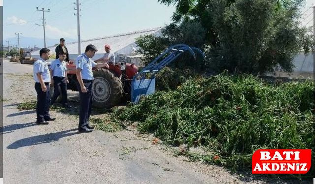 Demre Beymelek’te Sera Atıklarına Sıkı Denetim: Uygunsuz Döküme Ceza Uygulanacak