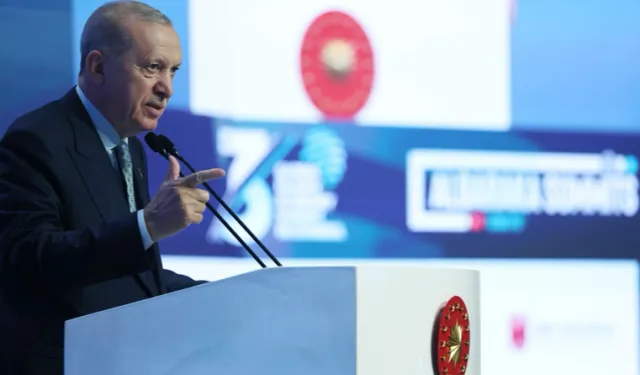 Cumhurbaşkanı Erdoğan'dan Ekonomi Zirvesinde kritik mesajlar... Küresel sarsıntılar her ülkede hissediliyor