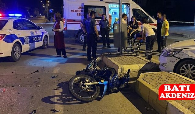 Kumluca'da Otomobil ile Motosiklet Çarpıştı: 1 Yaralı