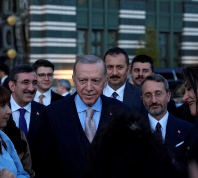 Cumhurbaşkanı Erdoğan'dan öğretmenlere atama müjdesi
