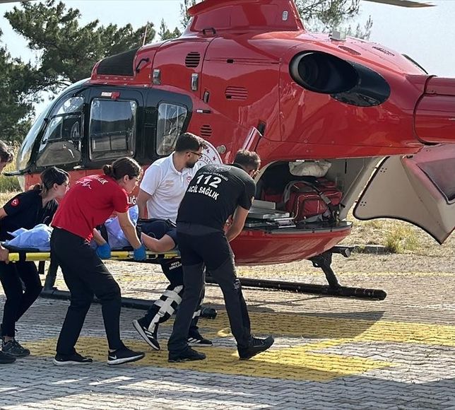 Alanya'da ambulans helikopter 14 yaşındaki kız için havalandı