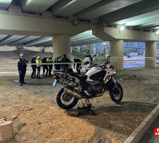 Ümraniye'de motosikletli trafik polisi trafik kazası sonucu şehit oldu