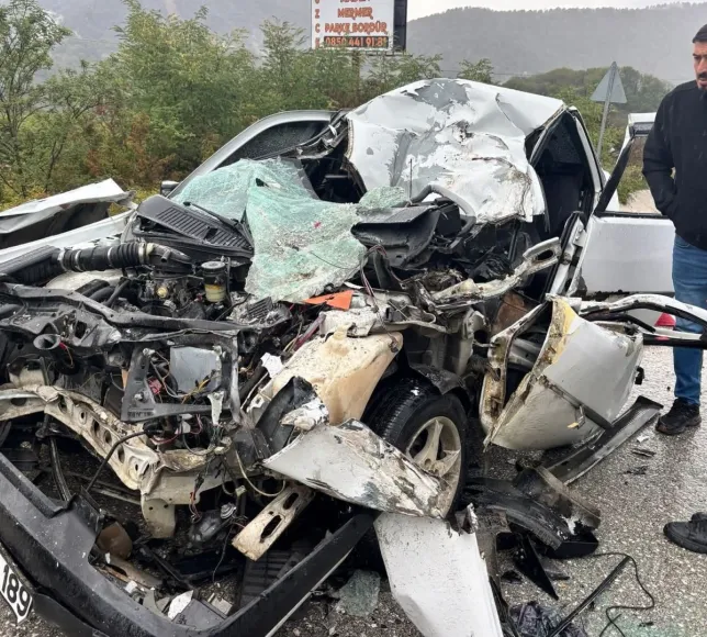 Akçakoca-Düzce yolunda feci kaza: 1 ağır yaralı
