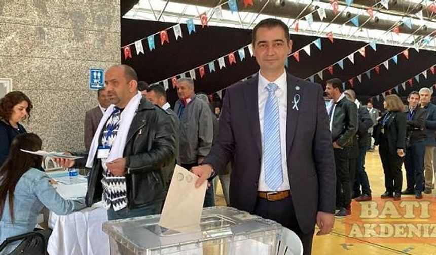 İYİ Parti Antalya İl Başkanı Vahdet Afşin Karacan oldu