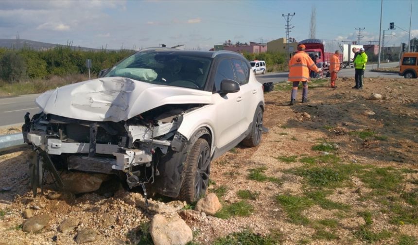 Mersin'de otomobilin çarptığı motosikletli yaşamını yitirdi