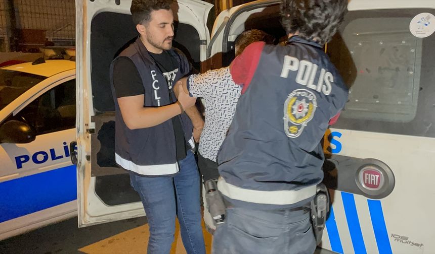 Adana'da tartıştığı erkek arkadaşı tarafından bıçaklanan kadın ağır yaralandı