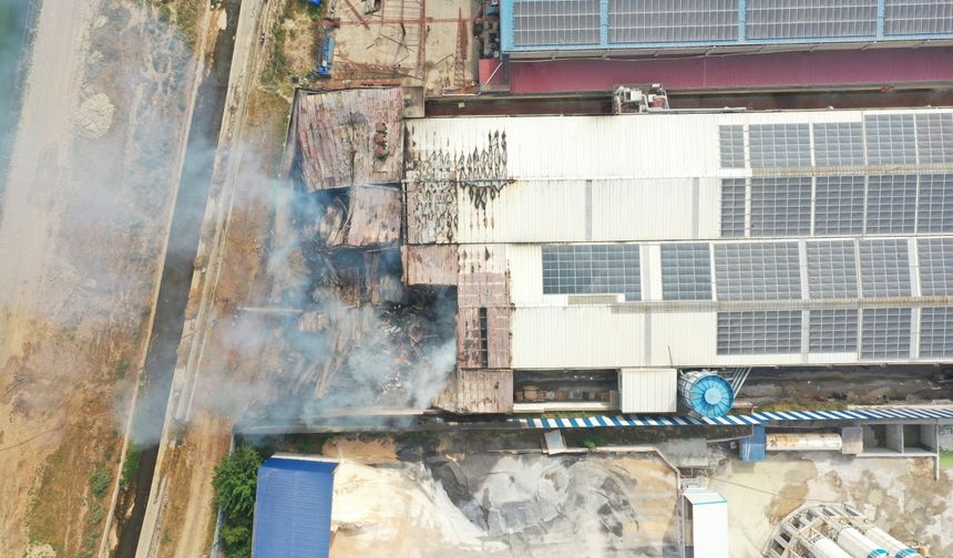 Kahramanmaraş'ta ahşap fabrikasında çıkan yangın kontrol altına alındı