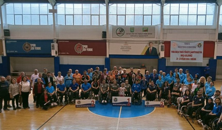 Ankara'da masa tenisinde Merit Grup Real Mardin rüzgarı esti
