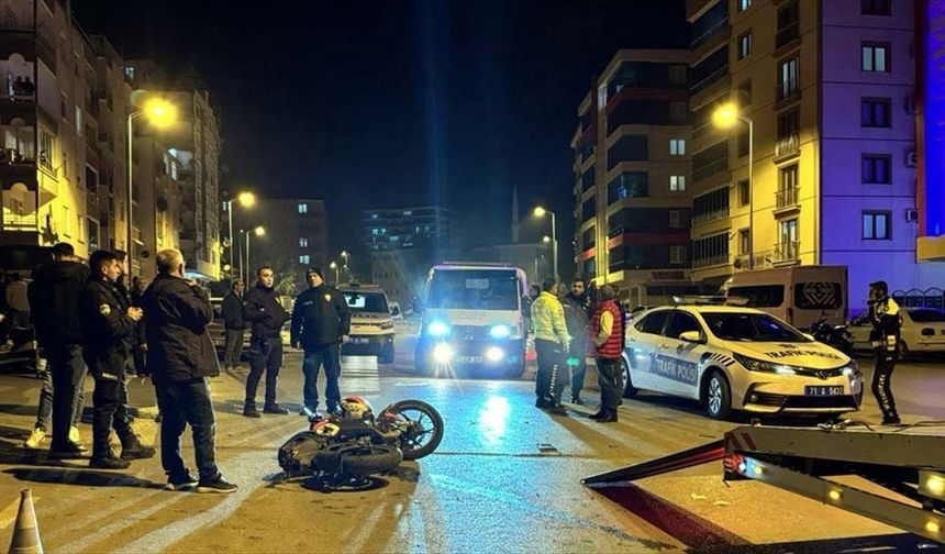 Antalya'daki ölümlü kazanın görüntüleri ortaya çıktı! Ön kaldırarak ölüme gitmiş