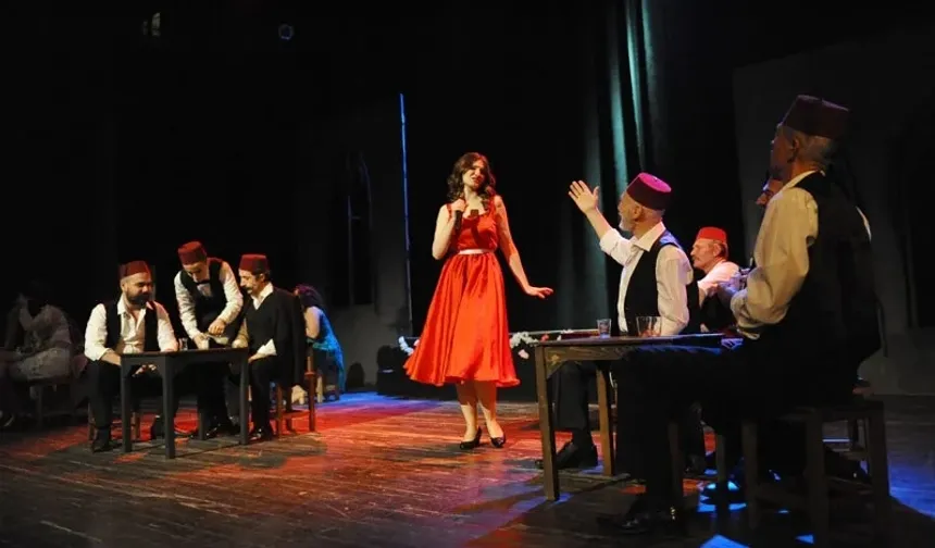 Belediye Tiyatrosu’nda perde kapanıyor