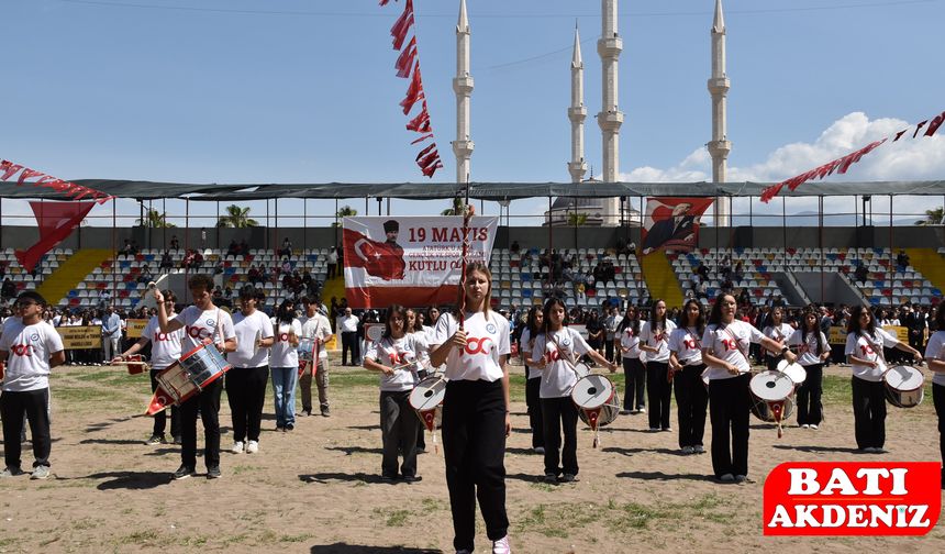 Kumluca’da 19 Mayıs Coşkusu