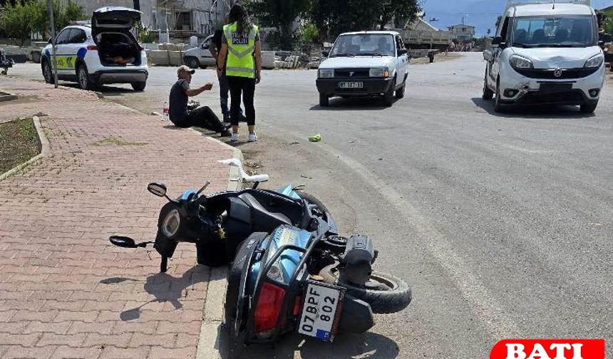 Kumluca’da Trafik Kazası: 1 Kişi Yaralandı