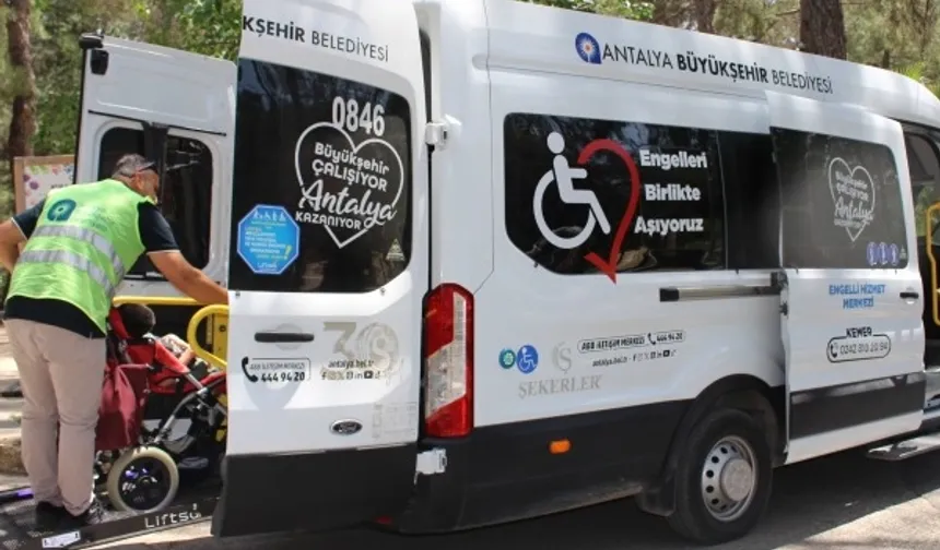 Antalya'da engelsiz hizmet aracı hayat kolaylaştırıyor