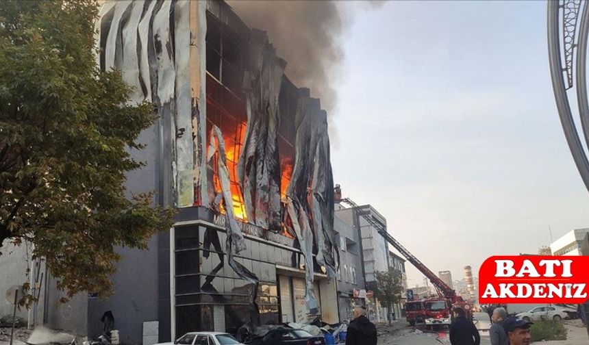 6 İşçinin Öldüğü Parfüm Deposunun Sahibi Kalp Krizi Geçirerek Hayatını Kaybetti