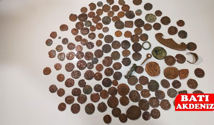 İznik’te Roma ve Bizans Dönemine Ait 143 Tarihi Eser Ele Geçirildi