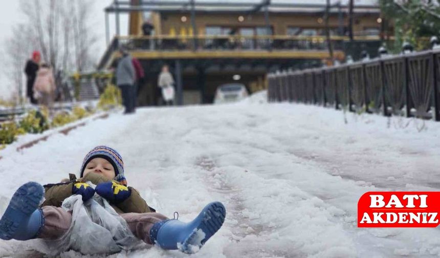 Kar Tatili Sezonu Resmen Başladı! O İl'de Yarın Okullar Tatil