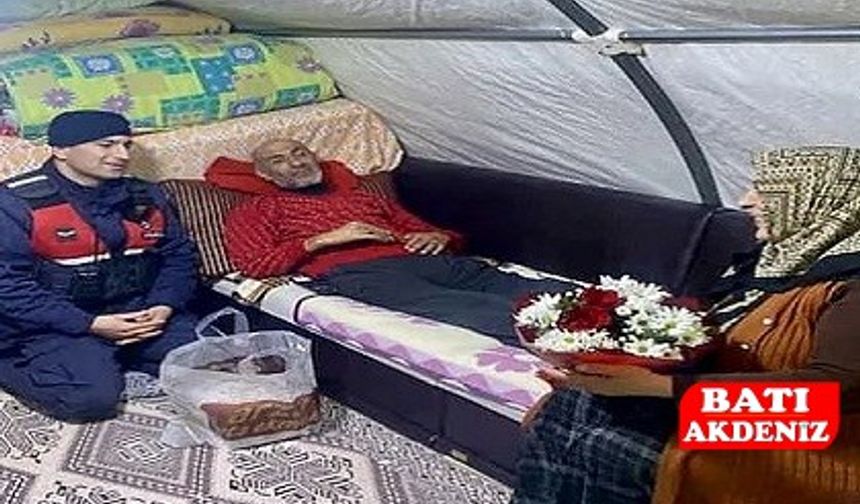 18 Yıllık Sevgiye Jandarmalı Sürpriz