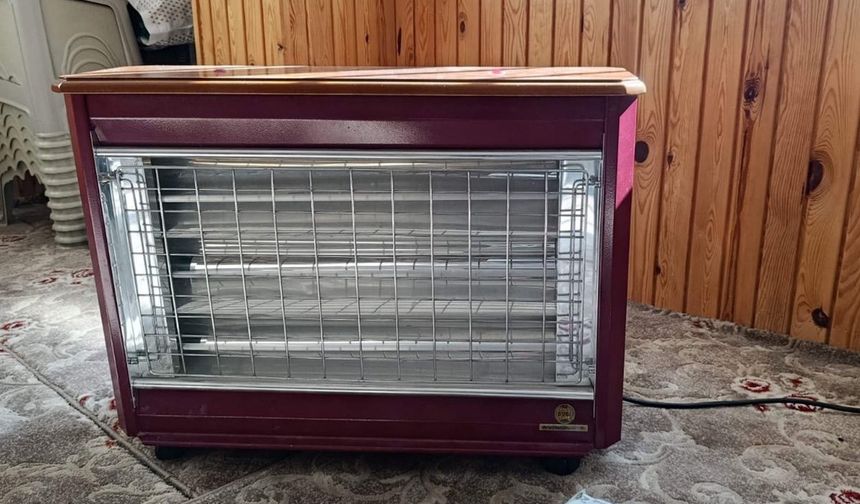 Camide Isıtıcıyı Kullandı, Para ve Not Bırakarak Helallik İstedi