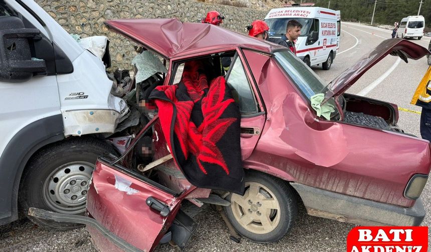 Burdur’da Trafik Kazası: 2 Ölü, 4 Yaralı