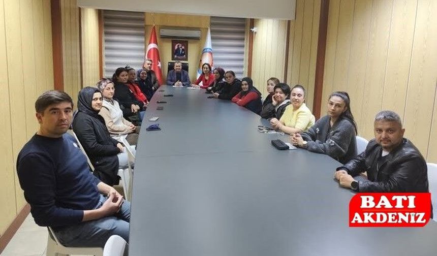 Kumluca Esnaf ve Sanatkârlar Odası’ndan Bayan Kuaförleriyle Fiyat ve Sektör Toplantısı