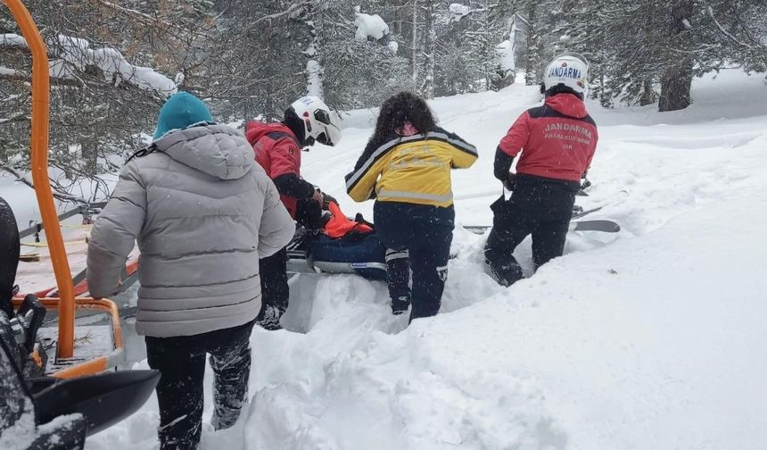 Sarıkamış Kayak Merkezi'nde yaralanma: JAK timleri hızla müdahale etti