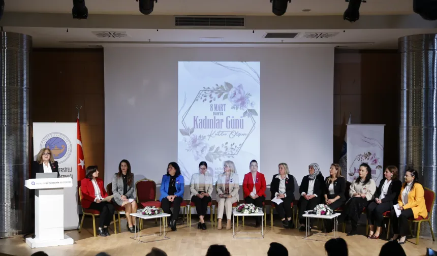 Antalya'da kadın muhtarlar buluştu