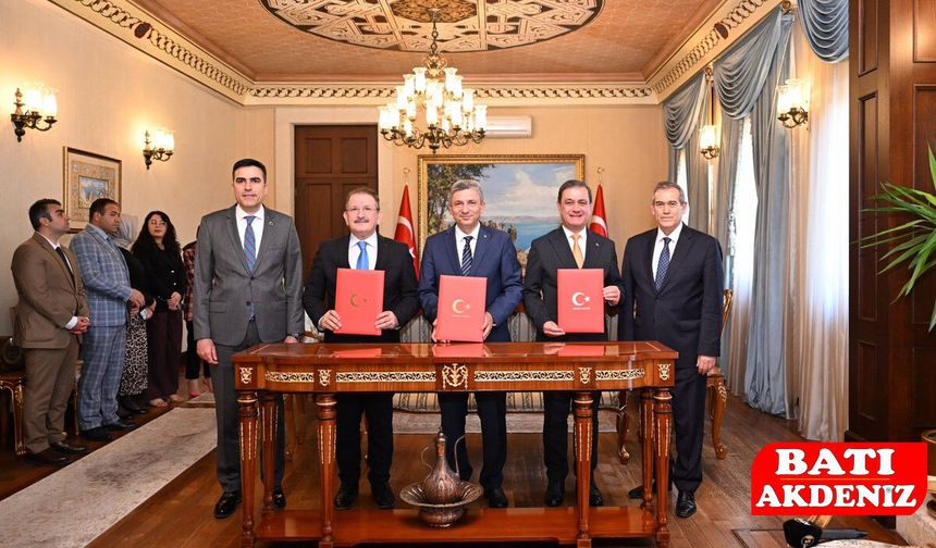 Elmalı’ya Dev Sağlık Yatırımı: ASM ve KETEM Projesi İçin İmzalar Atıldı!