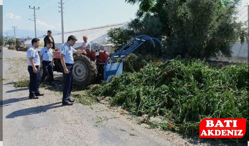 Demre Beymelek’te Sera Atıklarına Sıkı Denetim: Uygunsuz Döküme Ceza Uygulanacak
