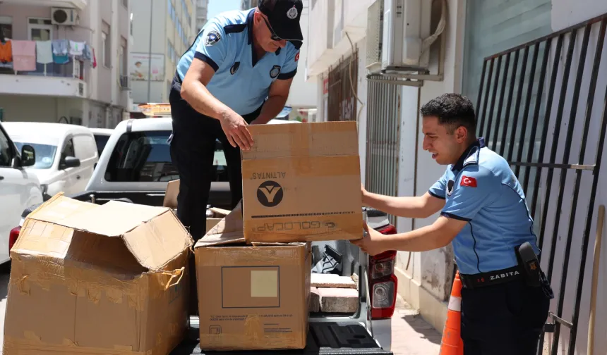 Antalya'da 4 bin 322 sahte parfüme el kondu