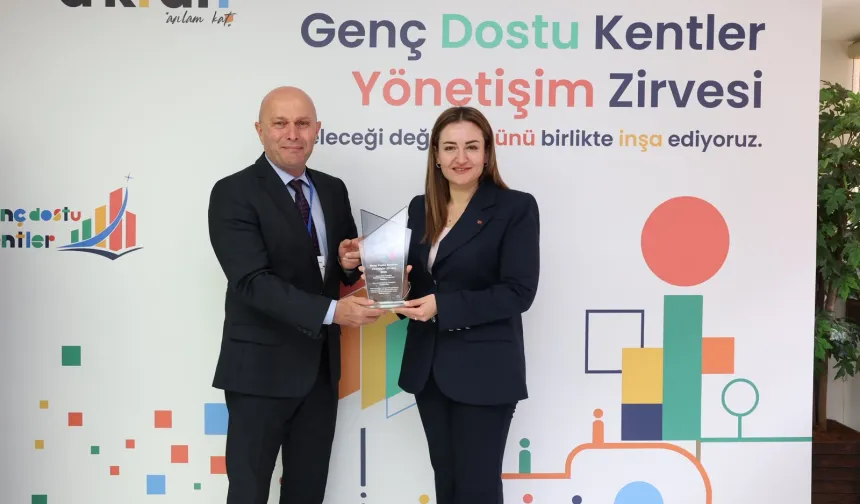 Antalya'ya 'Genç Dostu Kent' ödülü