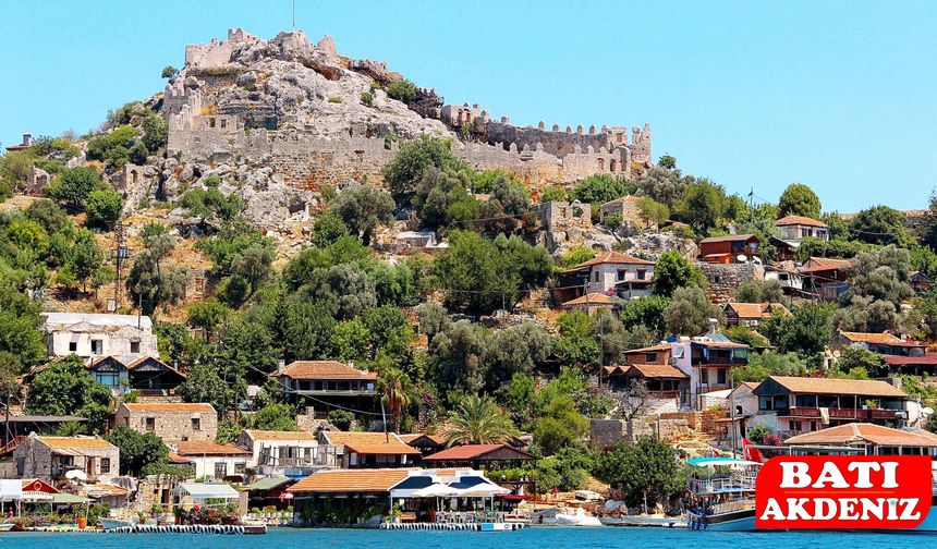 Kaş: Likya'nın Kalbi, Turkuaz Koyların ve Antik Medeniyetlerin Buluştuğu Cennet